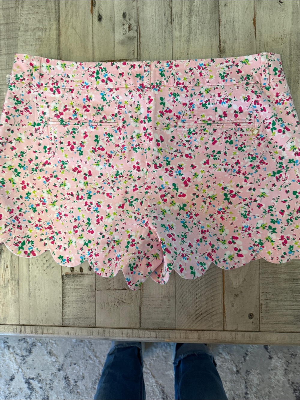 crown & ivy Pink Floral Scalloped Hem shorts size 14 - Picture 4 of 4